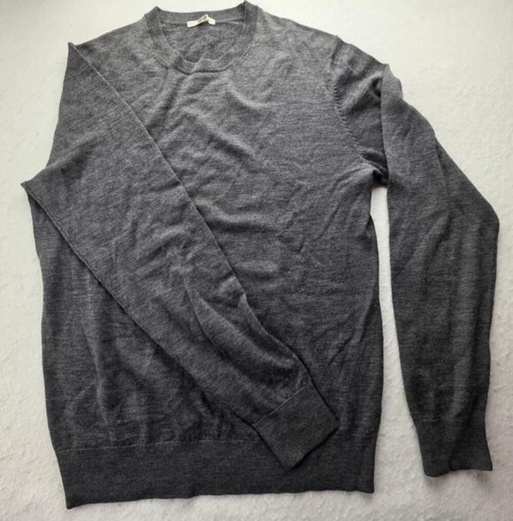 Uniqlo Wool Crewneck Sweater Gray Size Small